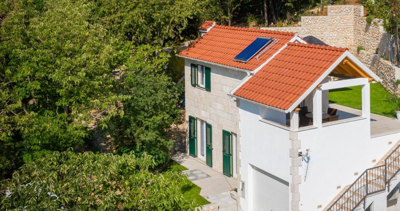 Villa Leoma With Heated Pool Marusici  Exterior photo