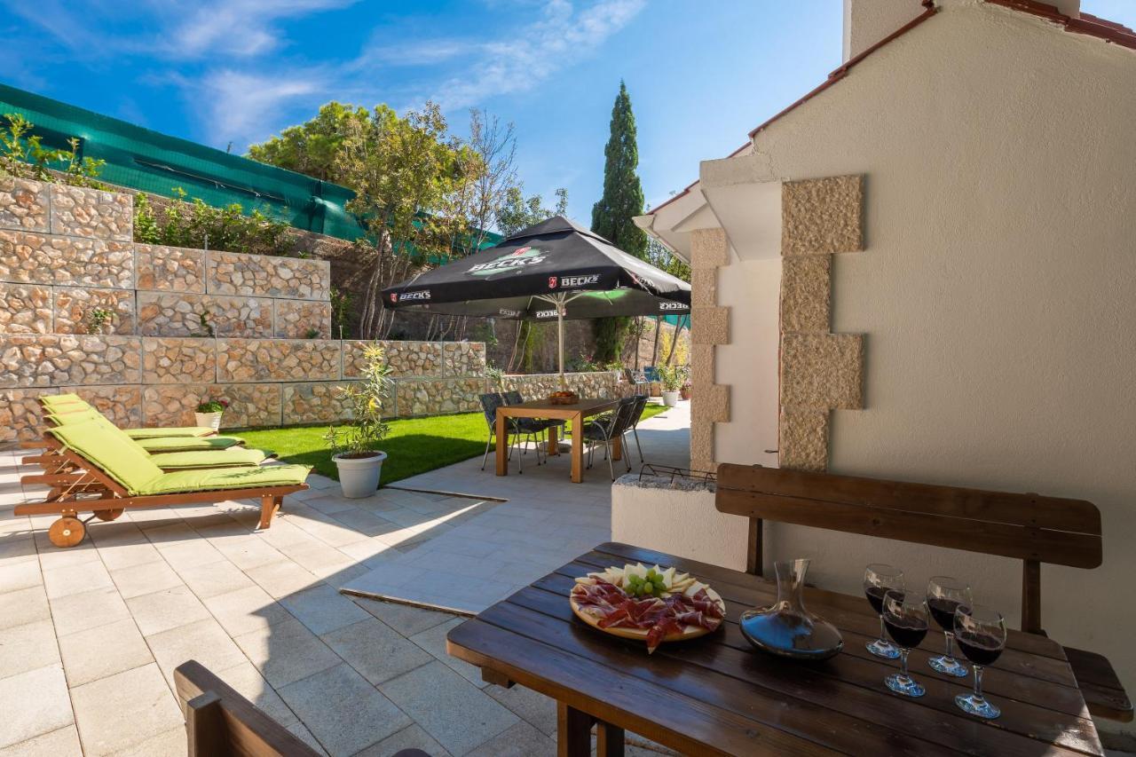 Villa Leoma With Heated Pool Marusici  Exterior photo