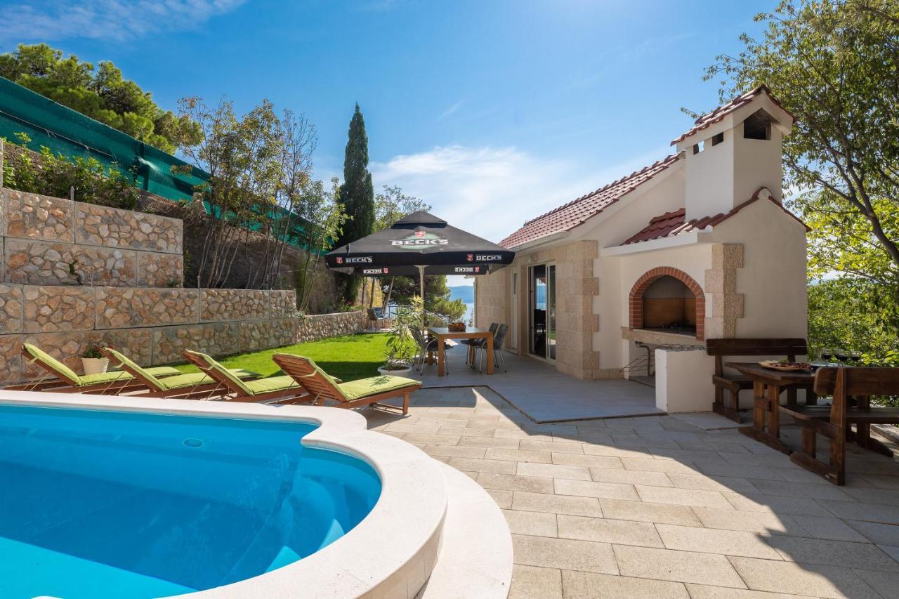 Villa Leoma With Heated Pool Marusici  Exterior photo